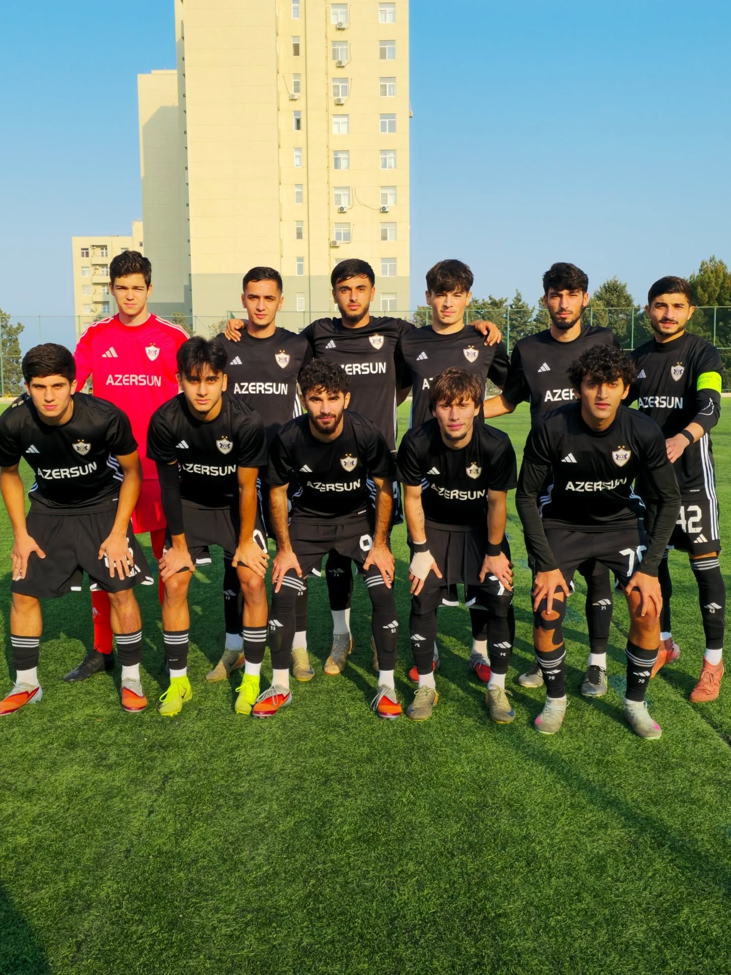 “Qarabağ”ın oyunçusu aranı qatdı, 600 manat “cibdən çıxdı”