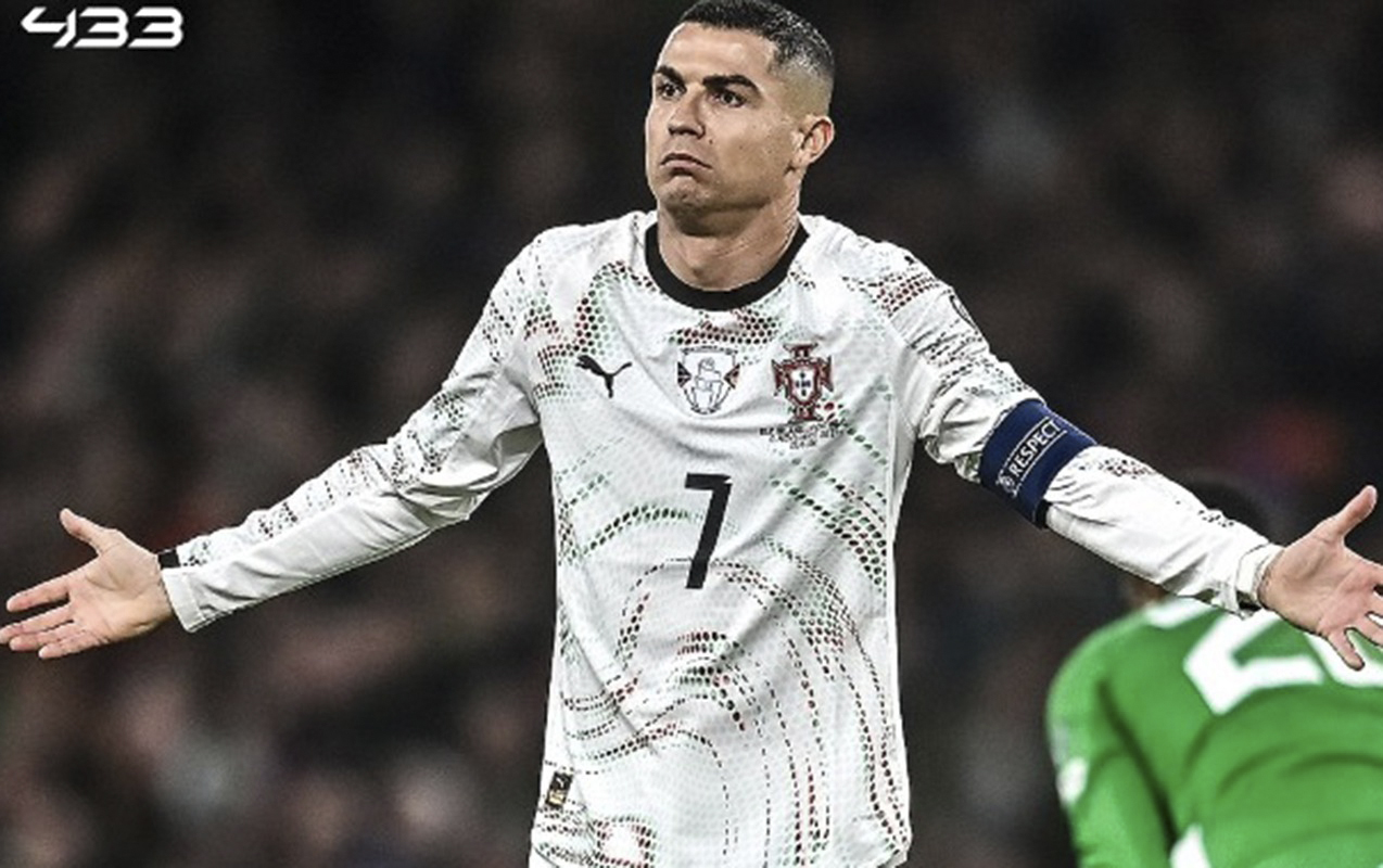Ronaldo ona dirsək atdı, birbaşa “qırmızı” aldı - VİDEO+FOTO