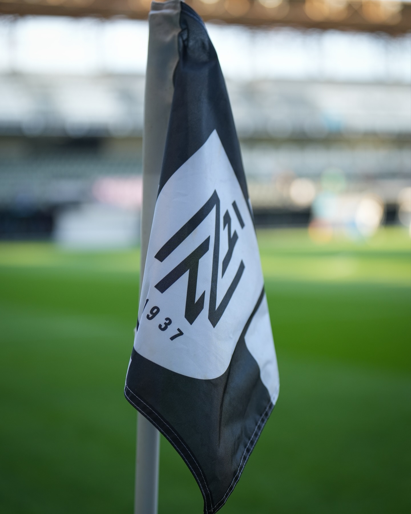 “Neftçi”ni “soymağ”ın yeni üsulu - Nümayəndə maaş alacaq, jurnalist fakt göstərəcək