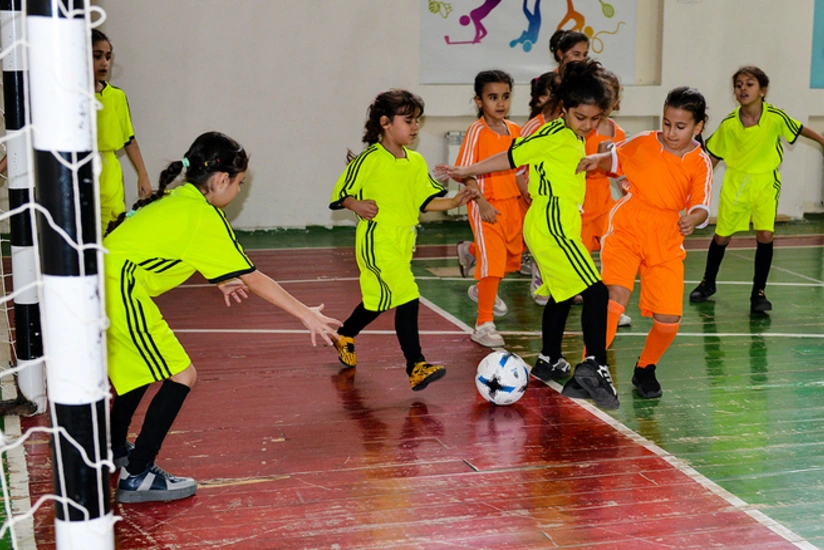 "Məktəbli Qızlar" turnirində növbəti qrup oyunlarına start verildi