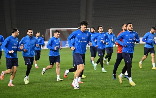 Fransızları gözləyən azərbaycanlı oyunçulardan YENİ FOTOLAR