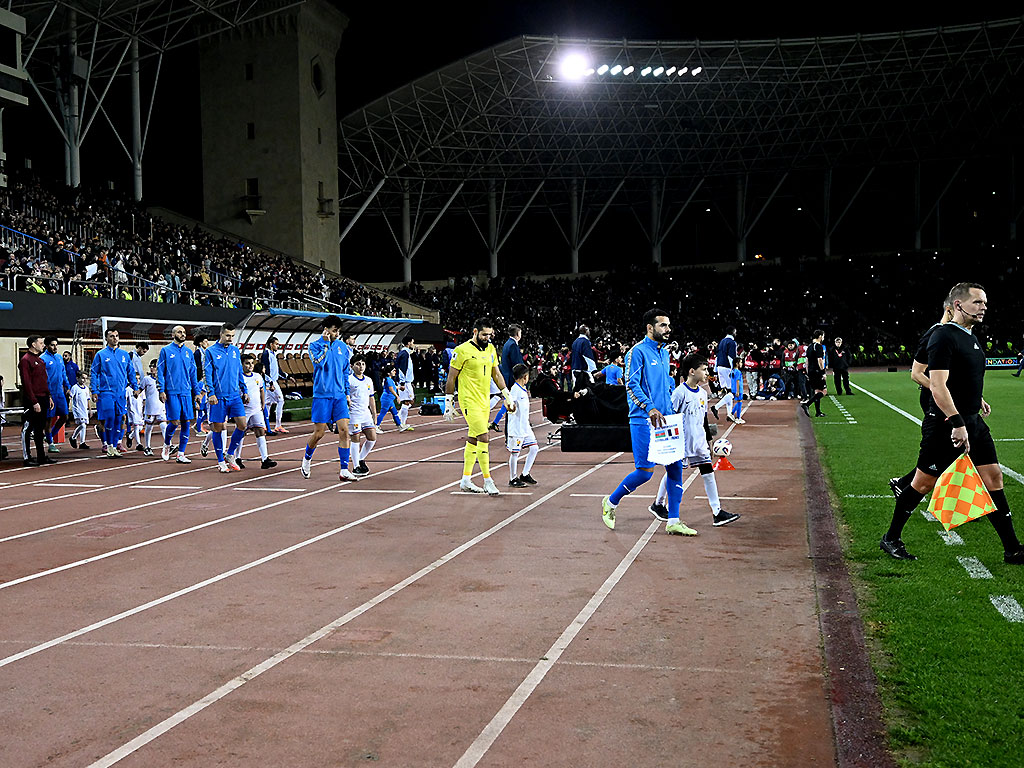 Özündənrazı “ulduzlar”