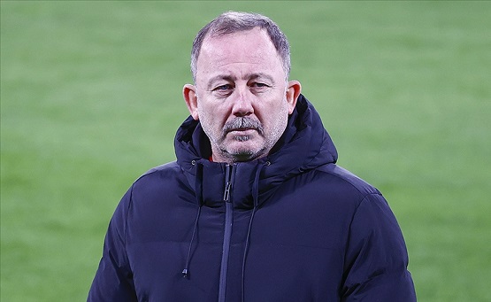 “Beşiktaş”ın baş məşqçisi damar tıxanıqlığından əməliyyat olundu