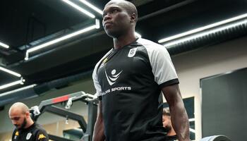 Abubakar “Neftçi”yə gələndən sonra nəyə heyran qalıb?