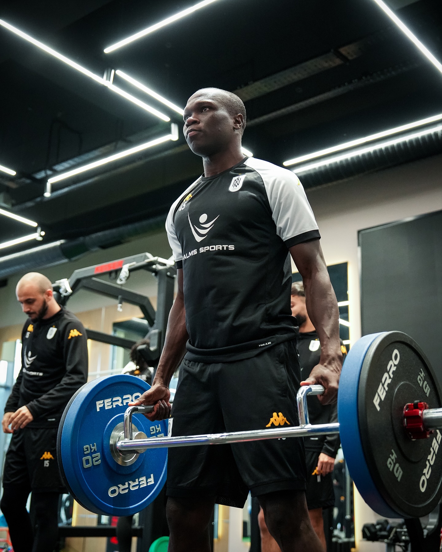 Abubakar “Neftçi”yə gələndən sonra nəyə heyran qalıb?