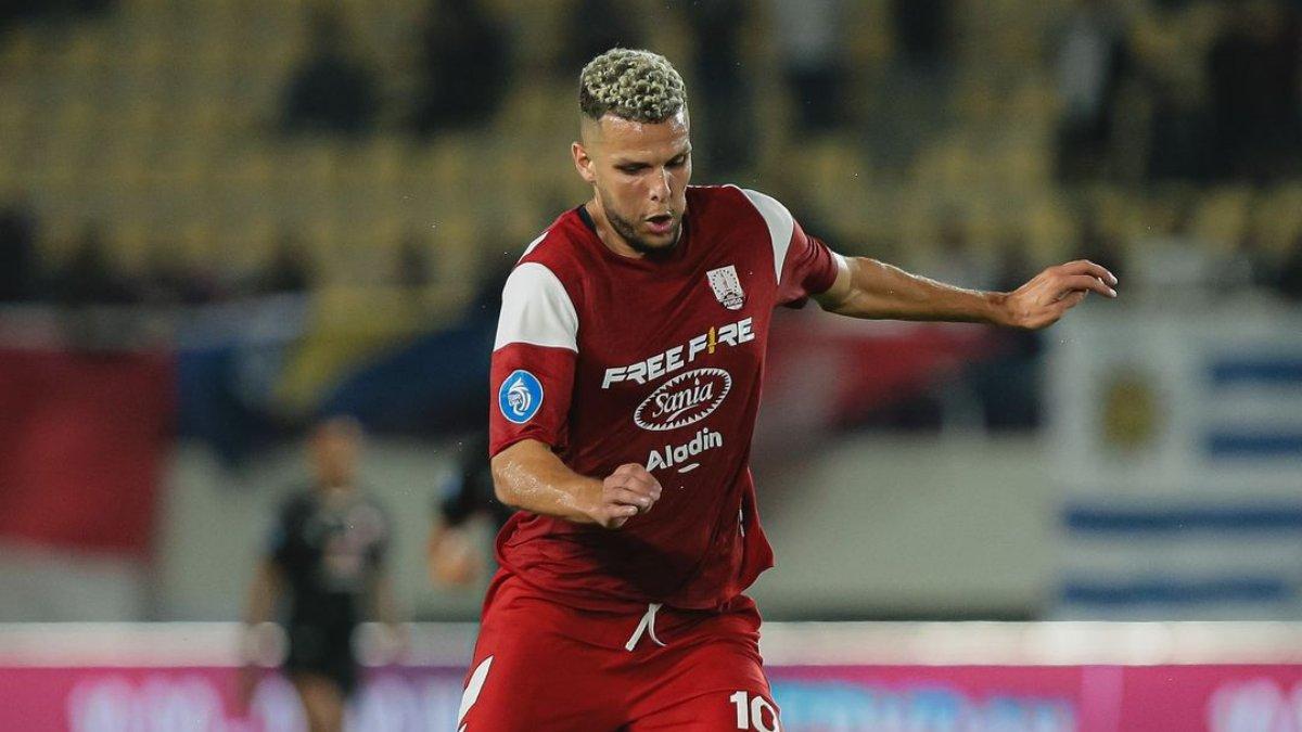 “Müqavilə təklif etdilər, qalmaq istəmədim, Azərbaycana gəldim”