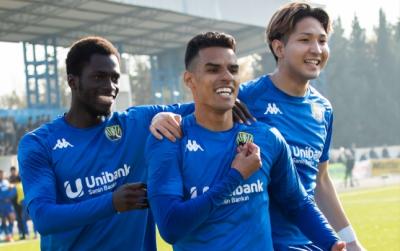 Böyük futbolun qayıtdığı rayonun stadionunda baş verənlər bu VİDEOda