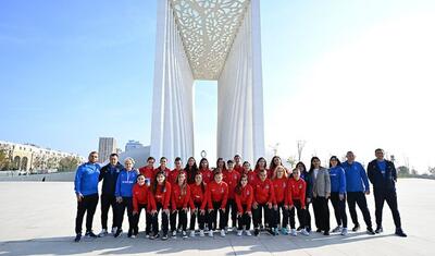 Millimizin qızları Zəfər Muzeyini ziyarət etdi -