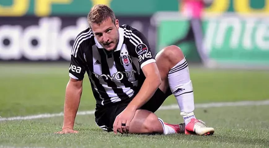 Tanınmış türkiyəli hücumçunun bütün əmlakına əl qoyuldu - Qumar üstündə