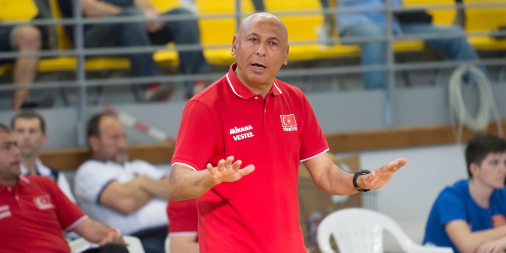 “Lazımi təcrübəni qazandılar” - Azərbaycan millisinin baş məşqçisi