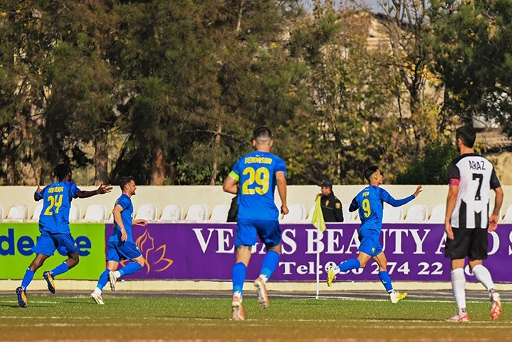 Bu, "Neftçi"yə də maraqlıdır, "Qarabağ"a da, onlara da...