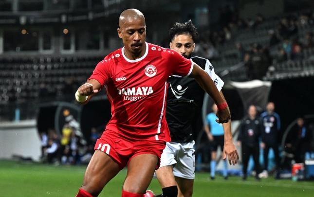 Azərbaycan çempionatında 100 oyun(dan) çıxan kim olsa yaxşıdır?