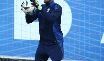 Yeni baş məşqçi özünə 3 köməkçi tapdı -