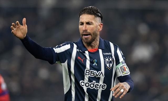 39 yaşlı tanınmış müdafiəçi müqaviləsini yeniləmədi - Avropaya qayıtmaq istəyir