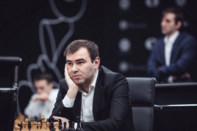 Şəhriyar üzüaşağı gedir.. Bu dəfə 5 pillə gerilədi