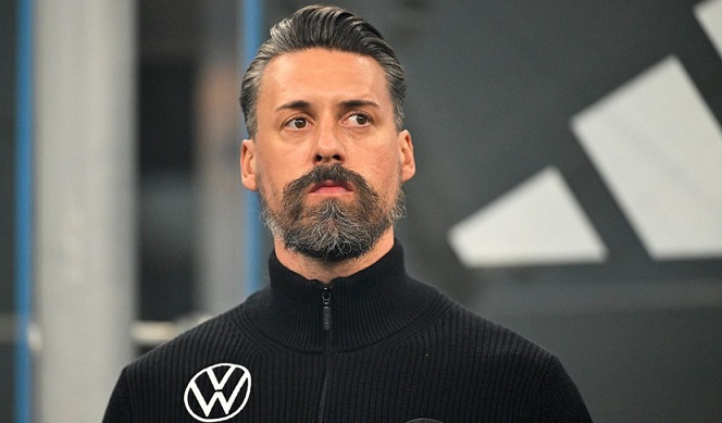 Baş məşqçi ilə yollarını ayırdı - Bundesliqa klubu