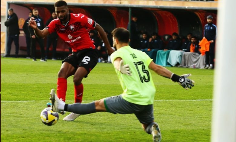 İbrahim “Şəfa”nın “ev”inə “od vurdu” - VİDEO