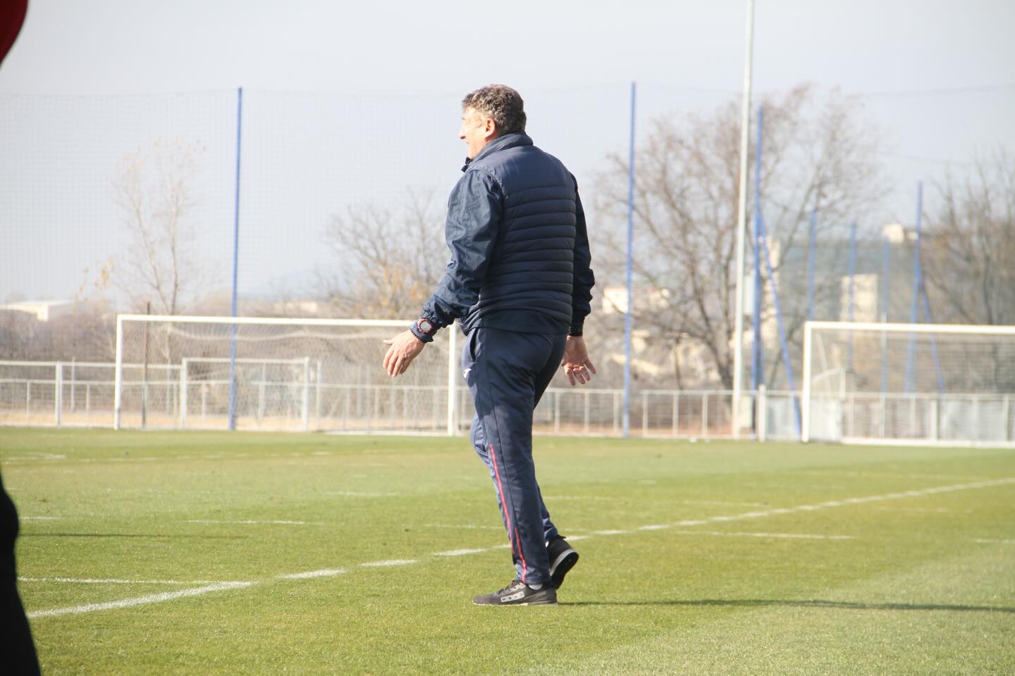 "Mövsümün sonunadək yatmaq yoxdur, kimdir məni yatmağa qoyan?"