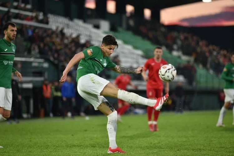 Əliyev Albaniyada oynamadı, komandası məğlub oldu