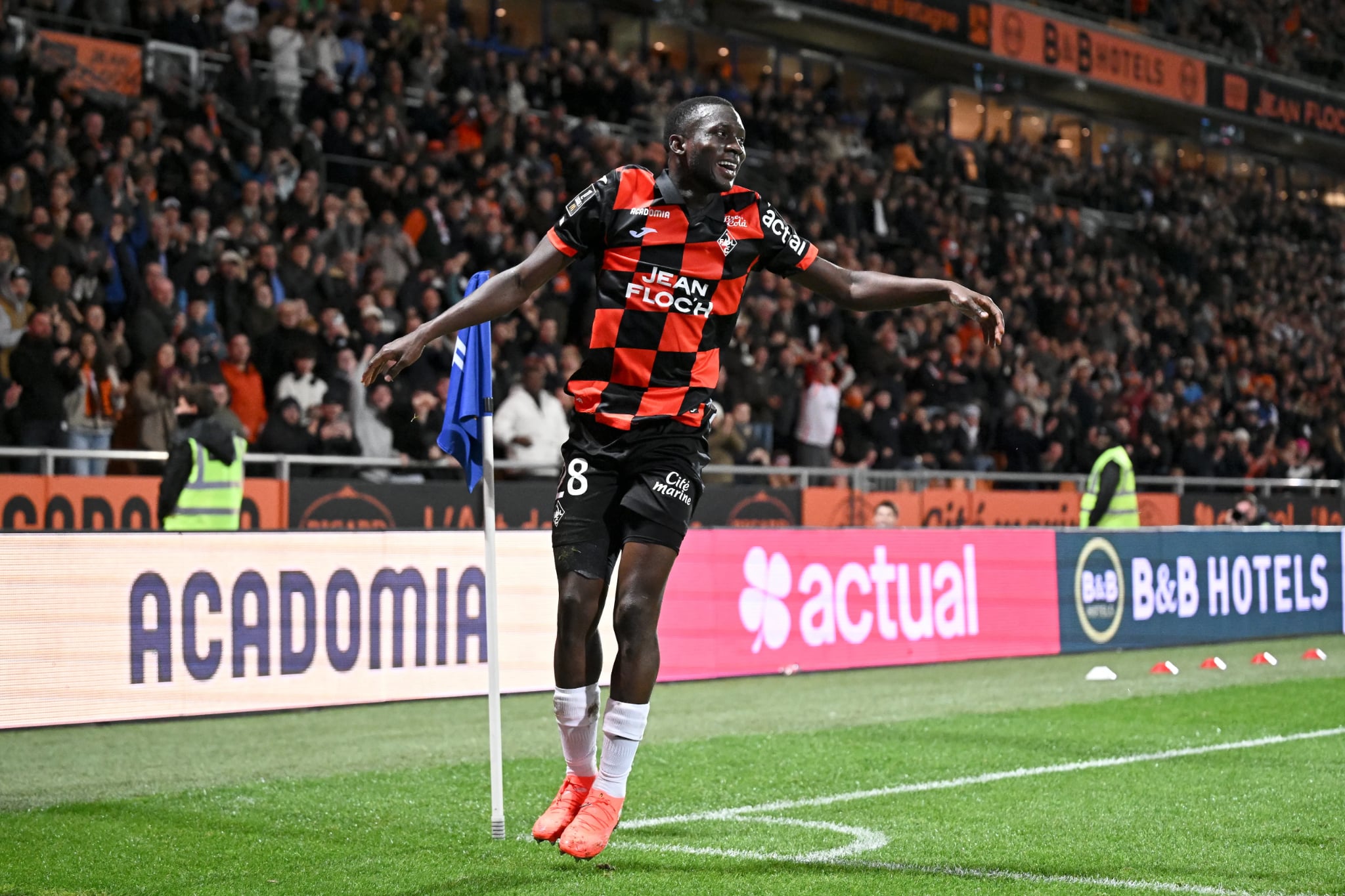 "Qarabağ"ın transfer siyahısında yer alan hücumçu ilə ilkin razılıq əldə olundu