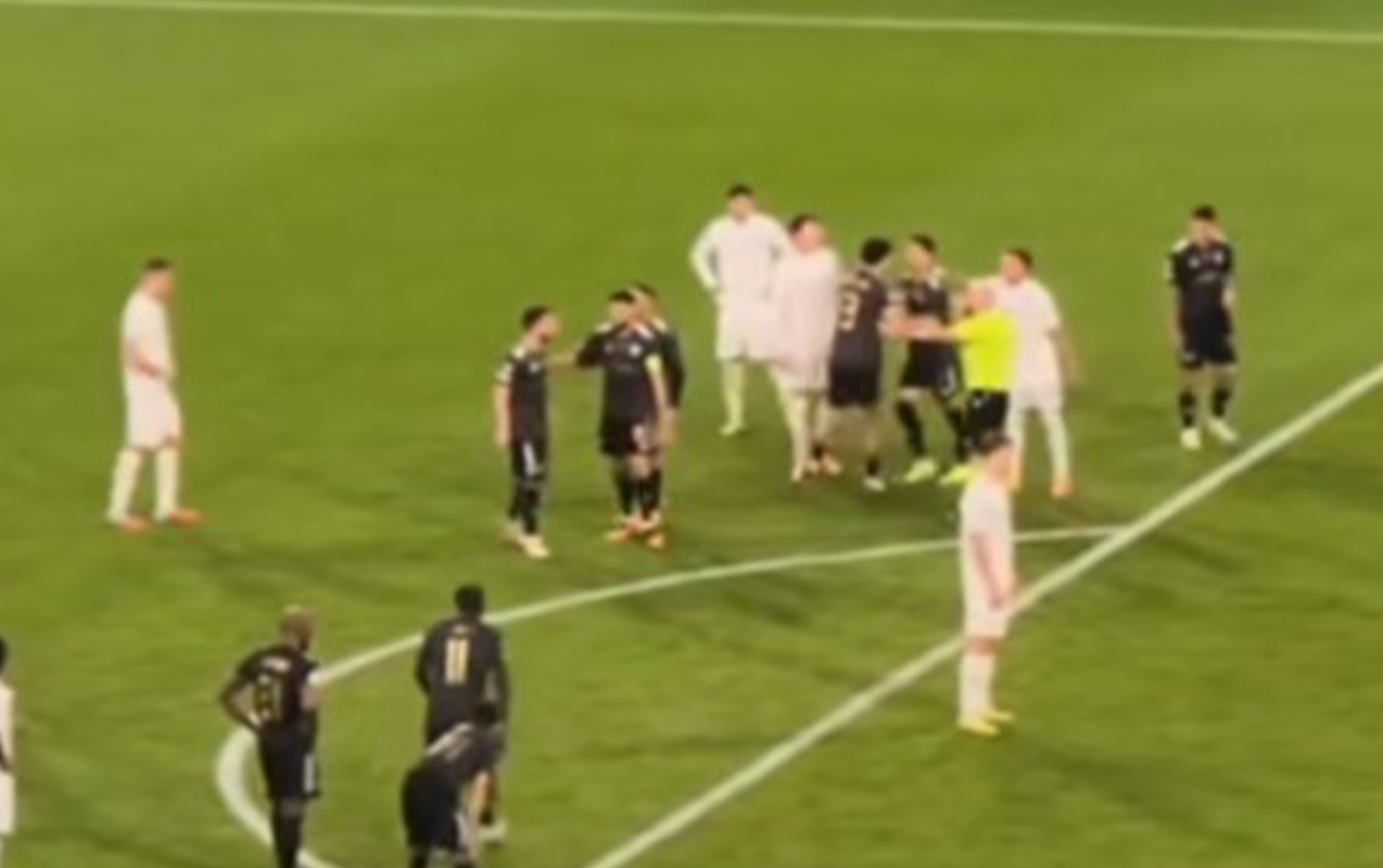 "Qarabağ"ın futbolçuları arasında mübahisəyə səbəb nə olub? - VİDEO 