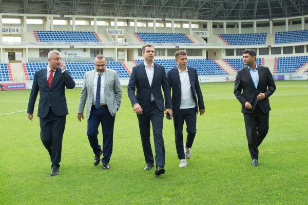 Əcnəbi məşqçinin hamını təəccübləndirən addımının səbəbi bilindi