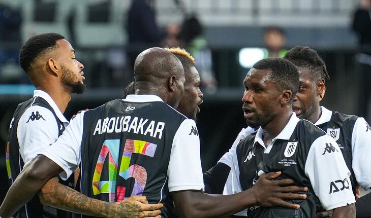 Cəbhədən qayıtmış baş məşqçi ilə danışıqlar aparan “Neftçi“dən SON XƏBƏR!