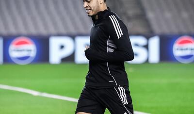 "Qarabağ"ın oyunçuları "Ayaks"ı gözləyərkən…