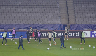 "Qarabağ"ın oyunçuları "Ayaks"ı gözləyərkən…