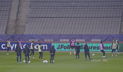 "Qarabağ"ın oyunçuları "Ayaks"ı gözləyərkən…