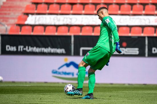 “Qarabağ”ın legioneri 0:3-ü yada saldı, məsafə, saat və iqlim fərqindən danışdı