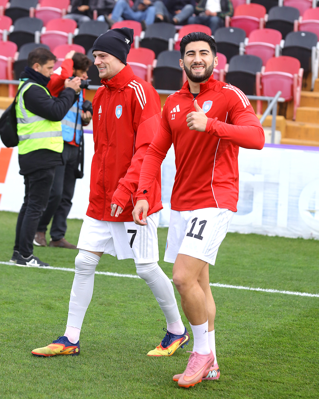 Bir qrup futbolçu Berdiyevdən şikayətə getdi, tərs cavab aldı - Rəhbər də ondan çəkinir