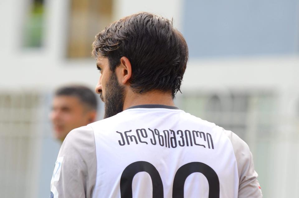 Yayda ölkəmizi tərk edən gürcünü yenidən geri qaytarmaq istəyirlər