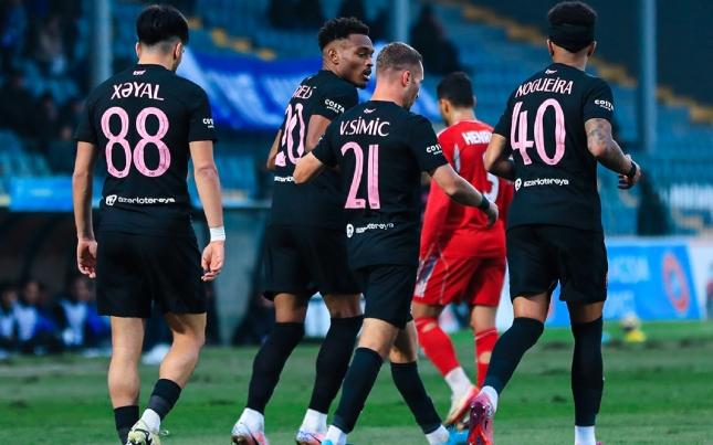 Əyalətdə tanınmış baş məşqçi üçün "istefa" qışqırdılar - VİDEO