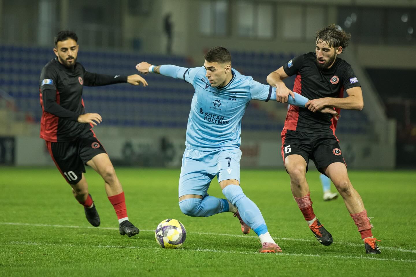 “Mən kənarda dayandım, dava olan tərəfə getmədim ki...”