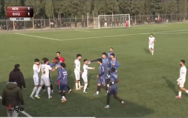 Azərbaycanda aşağı liqa futbolçuları arasında dava-dalaş - VİDEO