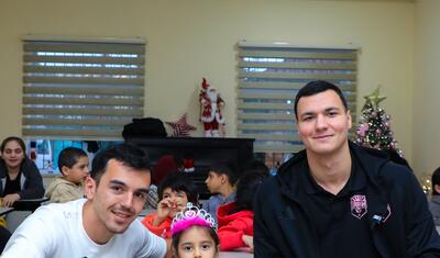 “Sabah”ın oyunçuları uşaq sığınacağına getdi -