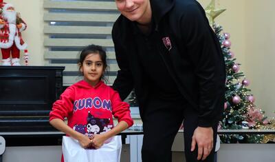 “Sabah”ın oyunçuları uşaq sığınacağına getdi -