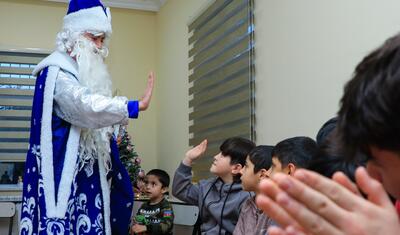 “Sabah”ın oyunçuları uşaq sığınacağına getdi -