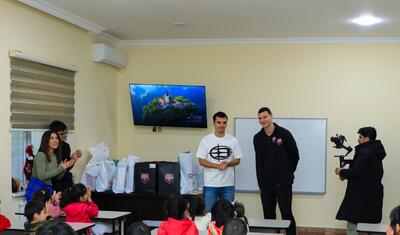 “Sabah”ın oyunçuları uşaq sığınacağına getdi -