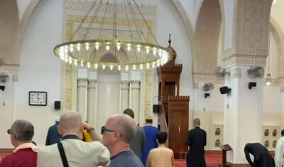 Biri Dubaya, digəri Kiprə, o isə...