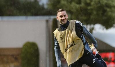 Baxın, "Qarabağ"ın Antalyada günü necə keçir? -