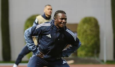 Baxın, "Qarabağ"ın Antalyada günü necə keçir? -