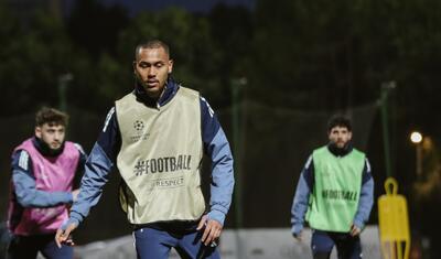 Baxın, "Qarabağ"ın Antalyada günü necə keçir? -