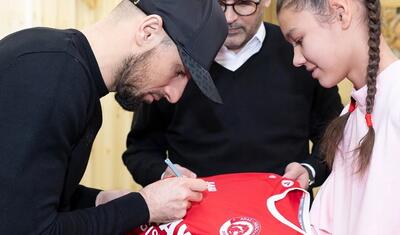 "Araz-Naxçıvan" rəhbərliyi və futbolçuları uşaq evini ziyarət etdi -