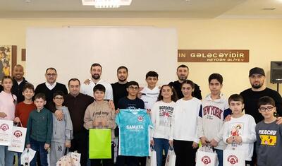 "Araz-Naxçıvan" rəhbərliyi və futbolçuları uşaq evini ziyarət etdi -