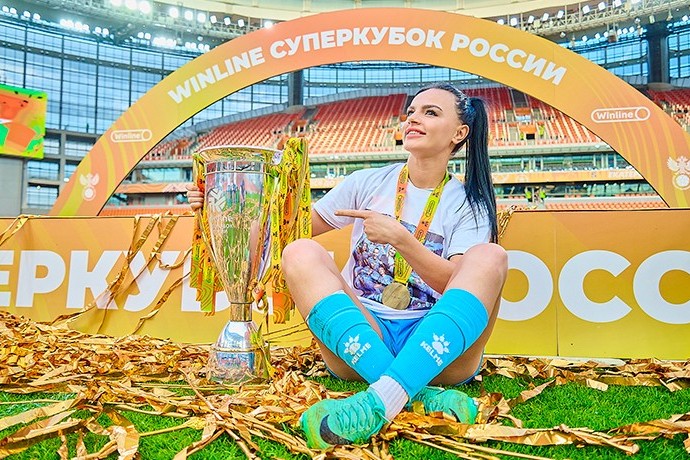 “İlk azərbaycanlı qadınam ki, Bundesliqada oynayacam”