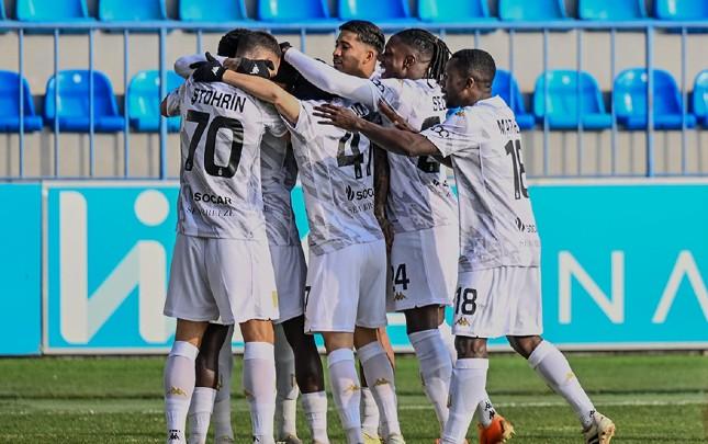 “Neftçi”də ürəklərə dağ basan FOTO