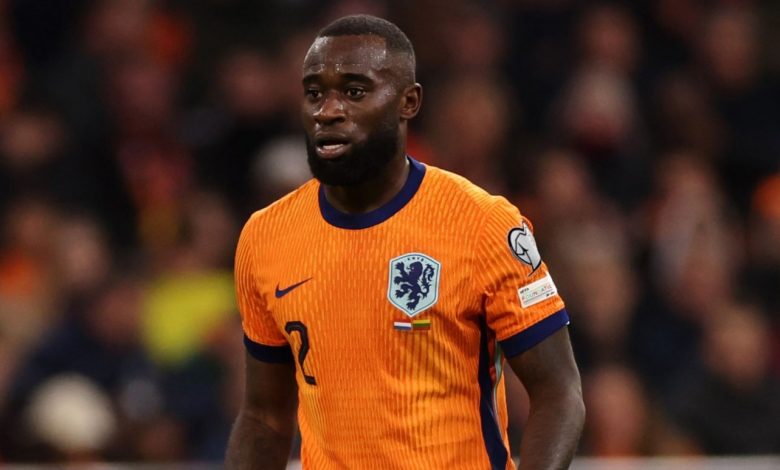 Hazırda icarədə olan niderlandlı müdafiəçi ilə maraqlanır - “Liverpul”