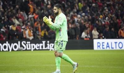 “Qarabağ”ın qapıçısı hələ də 1 milyondan çox pulunu ala bilmir